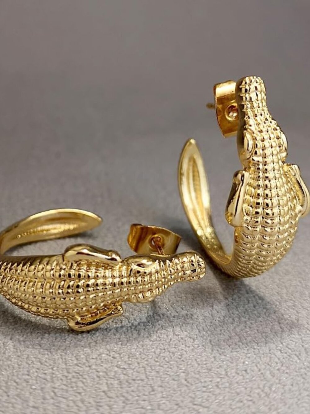 Exaggerated Gold Alligator Pendant Earrings Charm Amphibian Reptile Crocodile